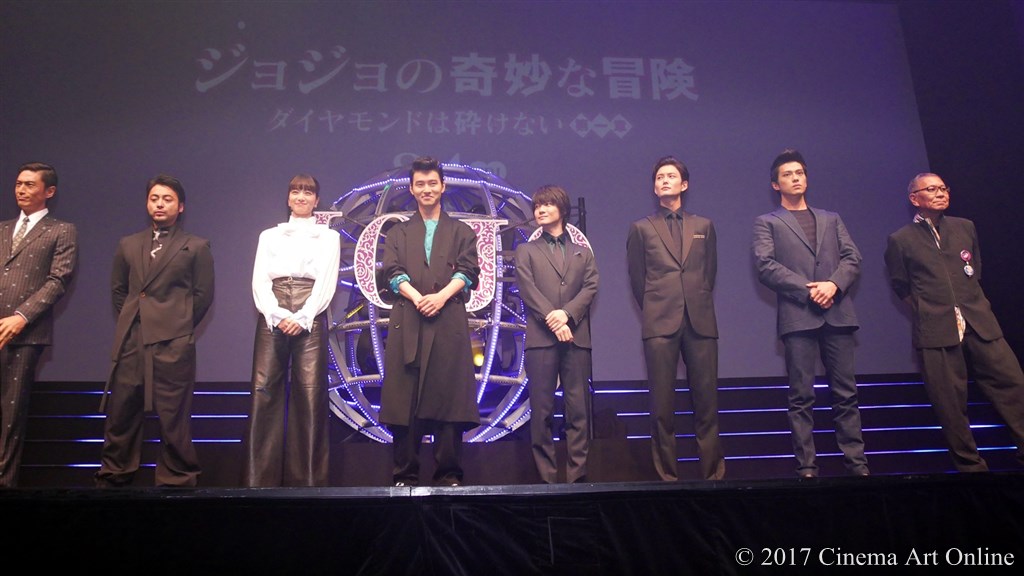 【写真】映画『ジョジョの奇妙な冒険 ダイヤモンドは砕けない 第一章』ジャパンプレミア 登壇者 (山﨑賢人、神木隆之介、小松菜奈、岡田将生、新田真剣佑、山田孝之、伊勢谷友介、三池崇史監督)