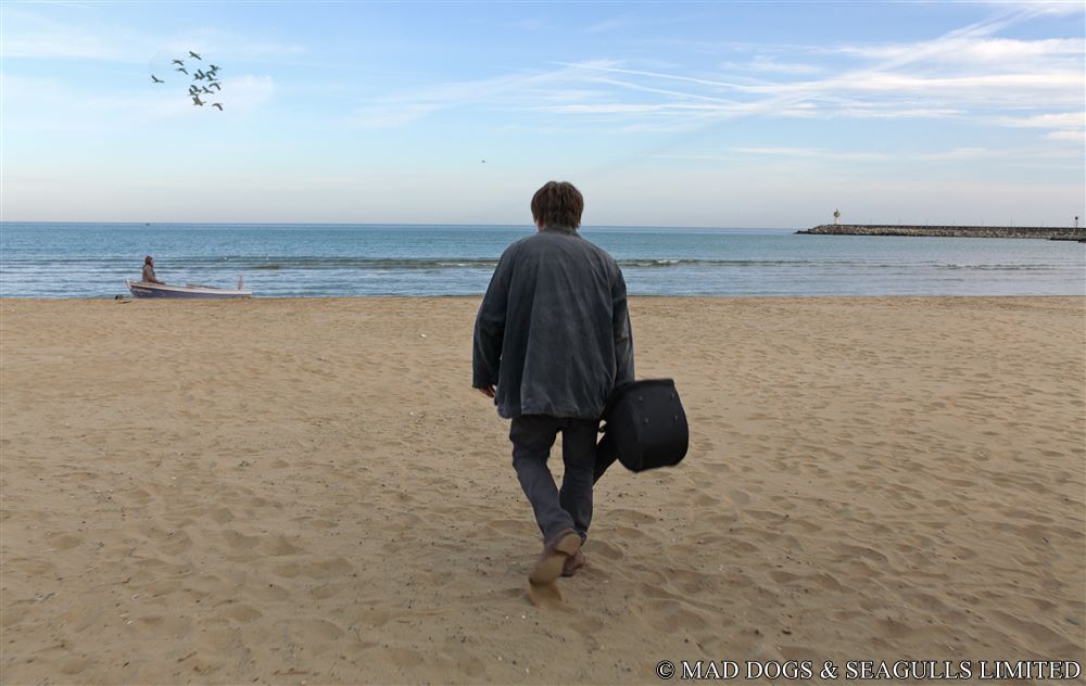 【画像】映画『四つの壁』メインカット