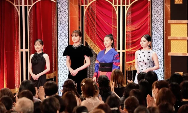 【写真】第48回 日本アカデミー賞 授賞式 優秀助演女優賞 レッドカーペット (芦田愛菜、清原果耶、土屋太鳳、山田杏奈)