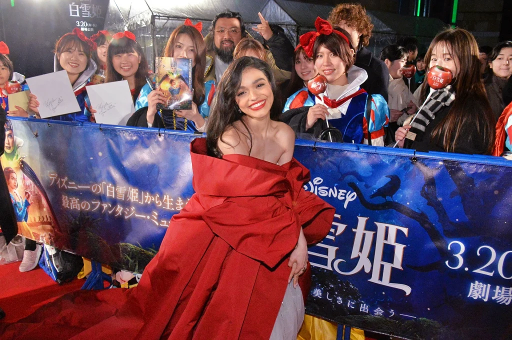 【写真】ディズニー映画『白雪姫』スペシャル歌唱イベント レッドカーペッ (レイチェル・ゼグラー)