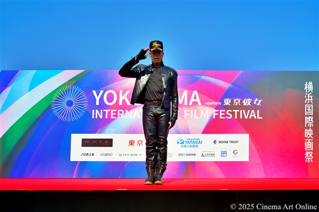 【画像】第3回 横浜国際映画祭 レッドカーペット オープニングパフォーマンス (トラヴィス・ペイン)