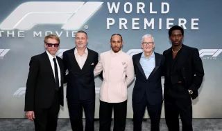 【写真】映画『F1®／エフワン』NYワールドプレミア (ブラッド・ピット、ダムソン・イドリス、ケリー・コンドン、ハビエル・バルデム、ルイス・ハミルトン、ジョセフ・コシンスキー監督、ジェリー・ブラッカイマー)