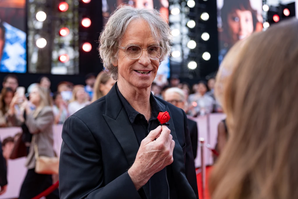 【写真】映画『ローズ家~崖っぷちの夫婦~』ジェイ・ローチ監督 (Jay Roach)