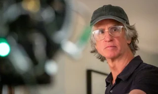 【写真】映画『ローズ家~崖っぷちの夫婦~』ジェイ・ローチ監督 (Jay Roach)