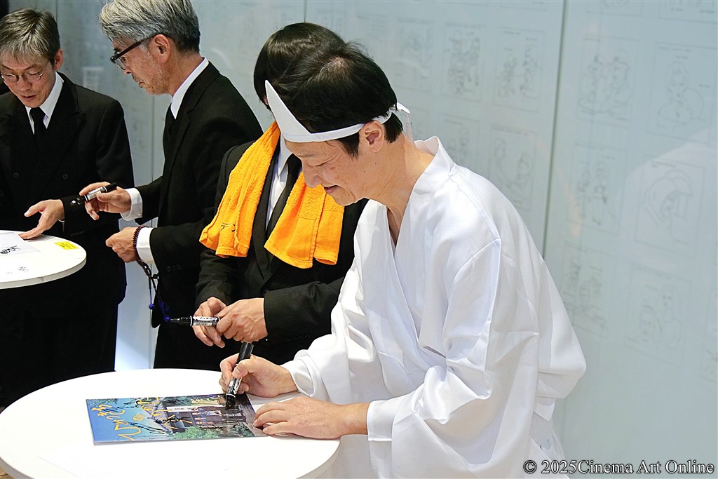 【写真】映画『ひみつきちのつくりかた』新文芸坐サイン会 (白畑真逸)