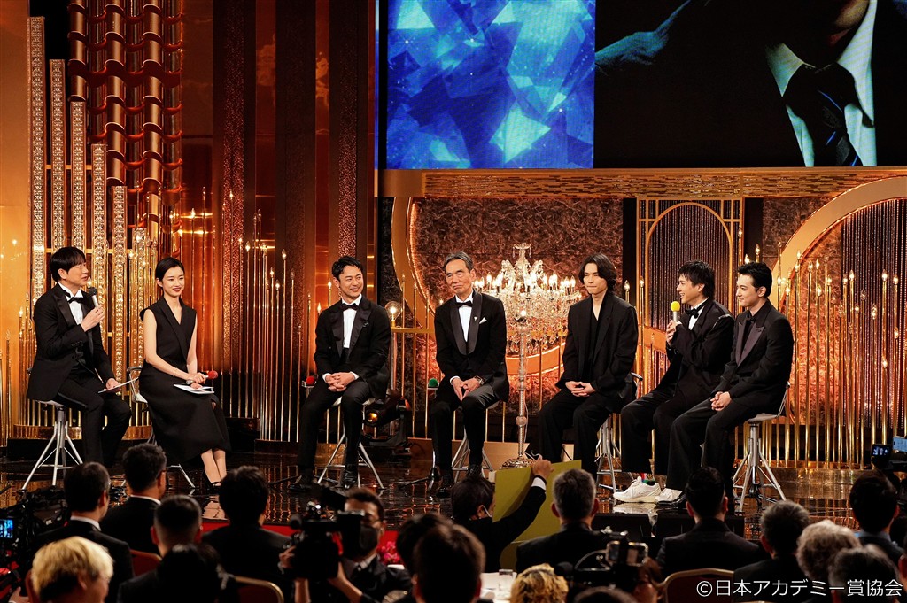 【写真】第49回 日本アカデミー賞 授賞式 (妻夫木聡、長塚京三、松村北斗、山田裕貴、吉沢亮/司会:羽鳥慎一、河合優実)