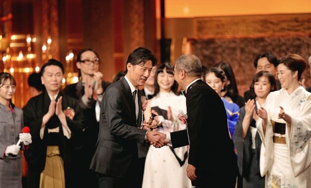 【写真】第49回 日本アカデミー賞 授賞式 最優秀監督賞 (李相日監督)