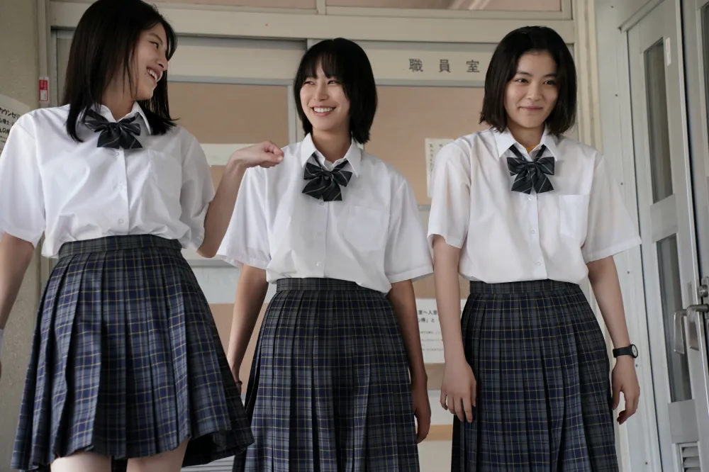 【画像】映画『万事快調〈オール・グリーンズ〉』場面カット (矢口美流紅、朴秀美、岩隈真子)